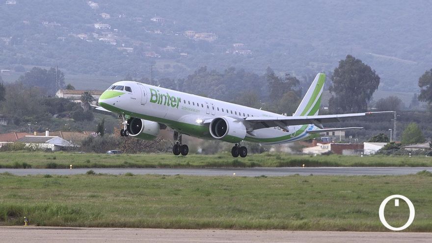 Binter lanza billetes para volar entre Córdoba y Canarias desde 75 euros