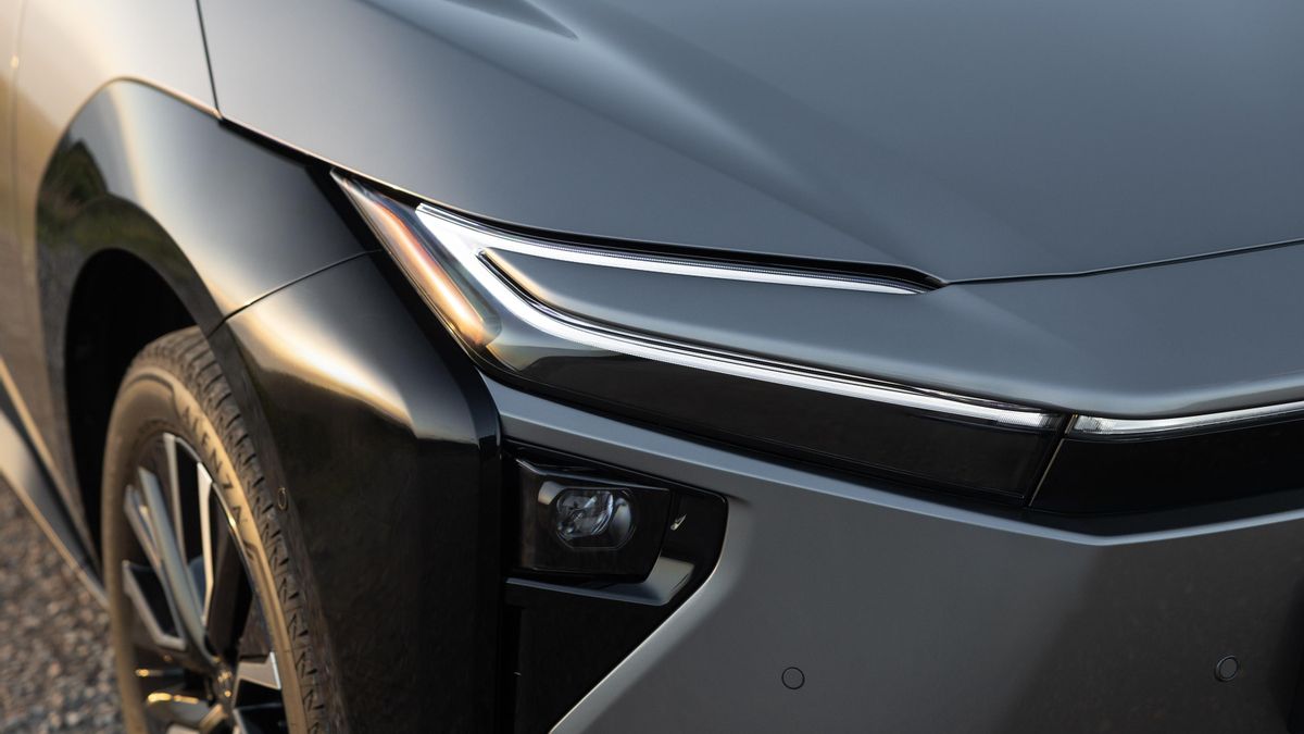 Detalle de las nuevas ópticas delanteras.
