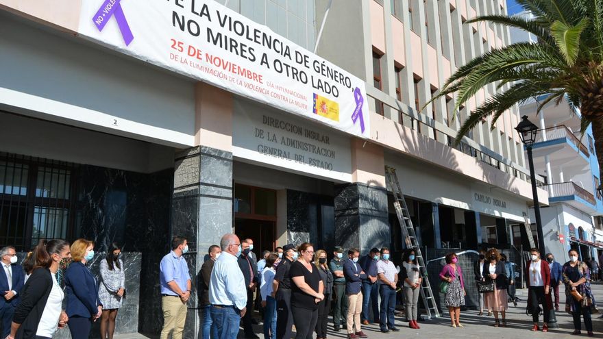 Minuto de silencio contra la violencia de género