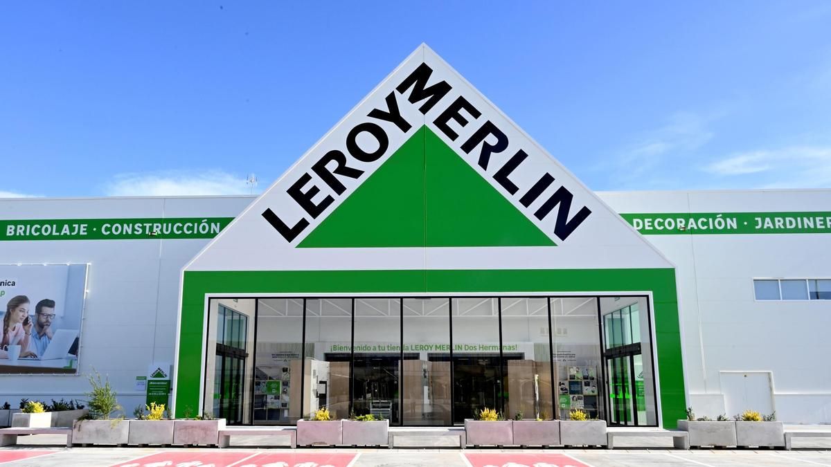 Denuncian una nueva agresión a un vigilante de Leroy Merlin cuando trataba de evitar un hurto
