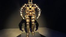 Un robot de 523 años llega a Madrid para explicar por qué no debemos tenerles miedo
