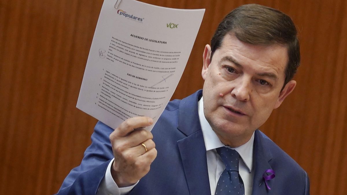 Mañueco, a Vox: "Son ustedes incapaces de gestionar en Castilla y León"