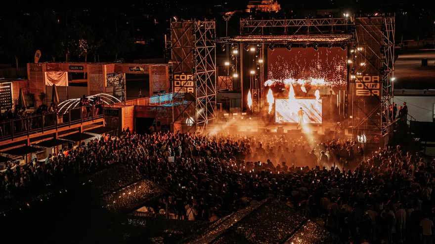 El PSOE acusa al PP de dilatar el cierre contable para pagar 600.000 euros a festivales privados