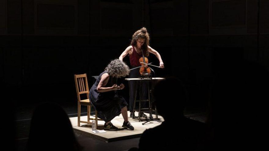 Imagen de 'Pensamientos de una bailarina que entendió el ritmo al mirar un cadáver'