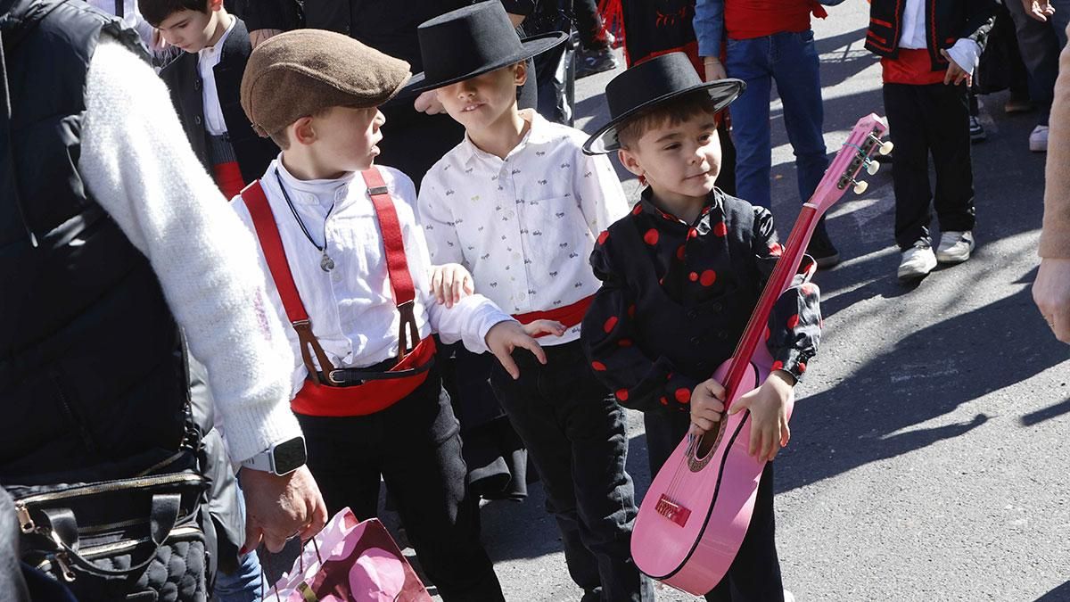 Pasacalles de los colegios por carnaval