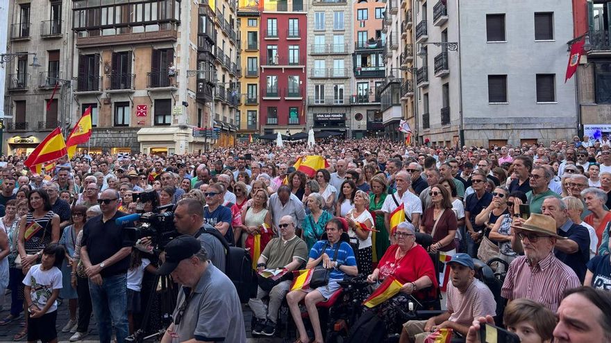 Identificadas varias personas por acosar a periodistas en la manifestación de apoyo a Ceuta en Pamplona
