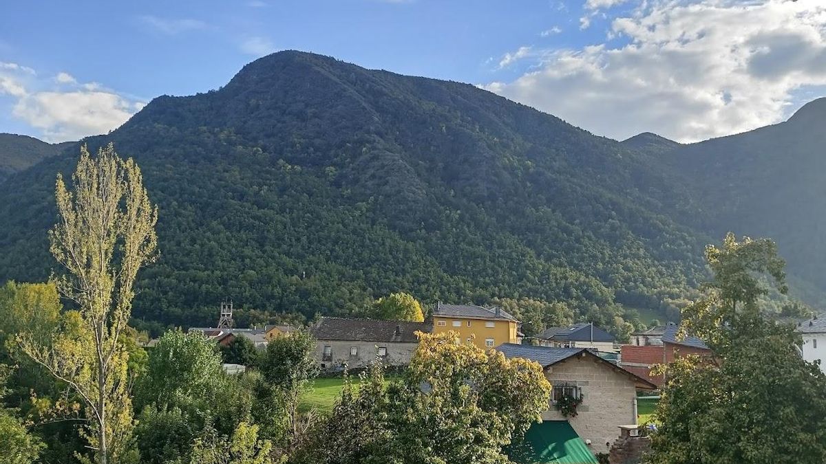 “Devesa mágica”, primera de las tres rutas programadas para octubre del programa Descubre Tsaciana, el sábado