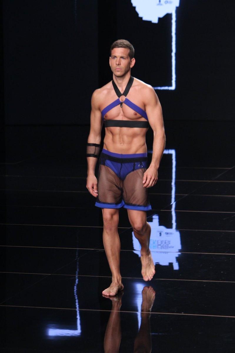 Román Peralta con su colección de hombre 'C.O.D.E'