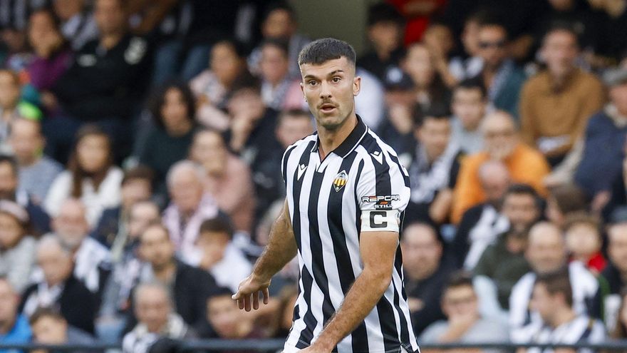 Josep Calavera, tercer fichaje del Tenerife