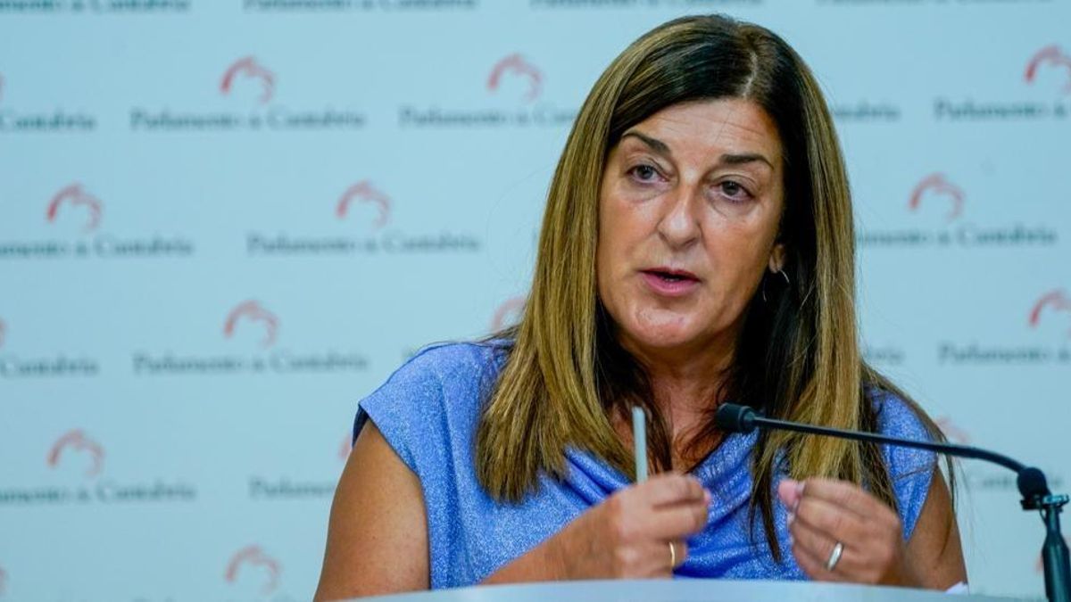La presidenta del PP de Cantabria, María José Sáenz de Buruaga