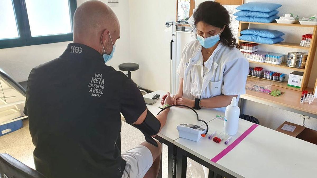 Toma de muestras en el Centro de Salud de Santa Cruz de La Palma.