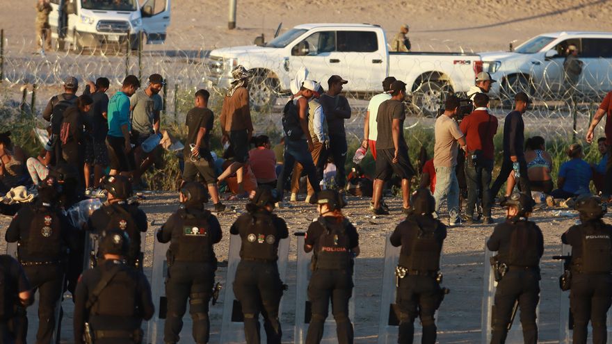 Un operativo en el norte de México orilla a 2.000 migrantes al fronterizo río Bravo