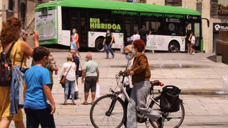 La brecha de género en el uso de la bici: del sillín de "hombres" al acoso y la violencia machista