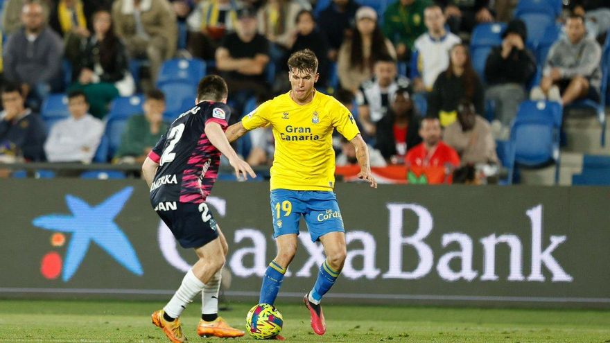 Marc Cardona recuerda que la UD Las Palmas "no pierde con los de arriba"