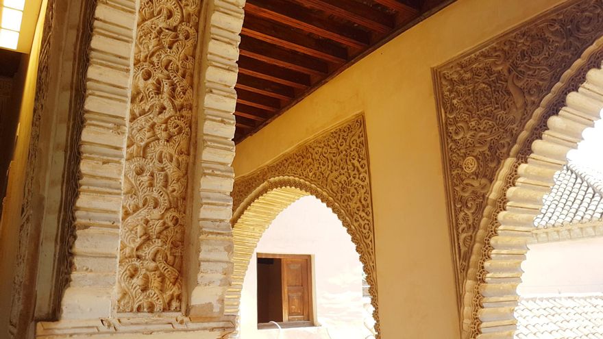 Detalle de las yeserías del Palacio de Dar Al-Horra.