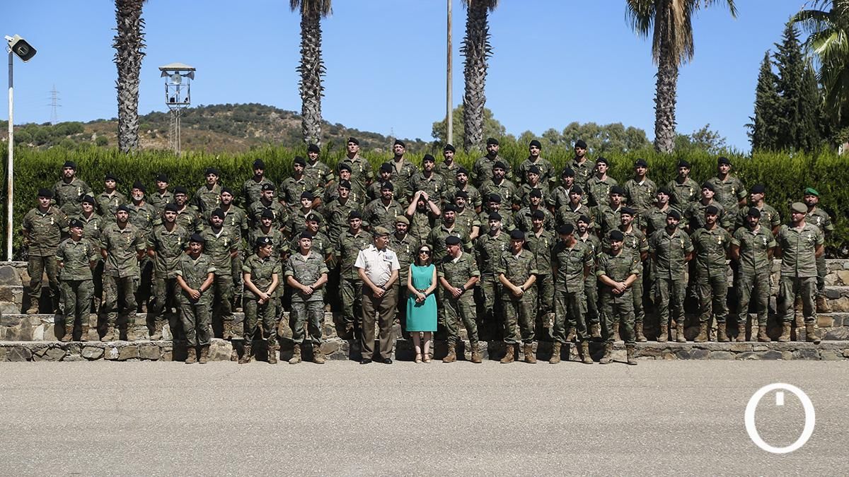 La ministra de Defensa, Margarita Robles, entrega las condecoraciones por la operación Libre Hidalgo y por las acciones realizadas en la DANA