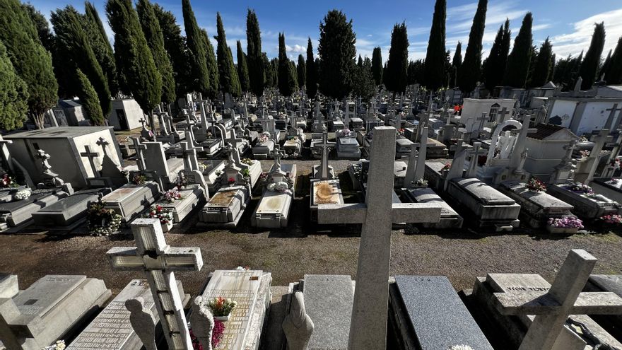 Tres expolíticos aspiran a dirigir el negocio de los muertos de León, San Andrés y Villaquilambre