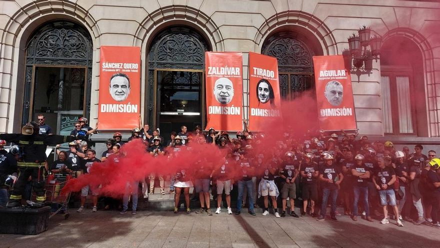 Los Bomberos de la DPZ impulsan una campaña informativa para alertar del riesgo del cierre de parques