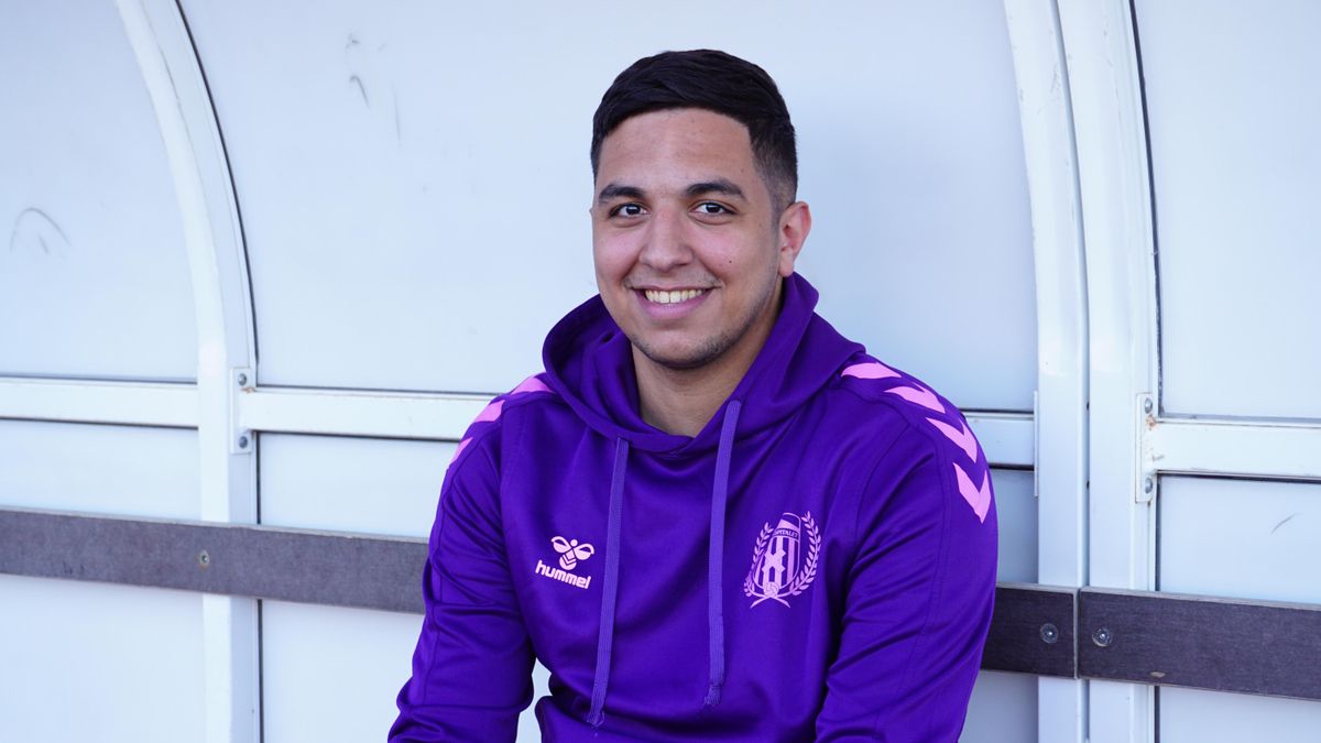 Moad Ezzanouni El Afia, entrenador del C.E Hospitalet.