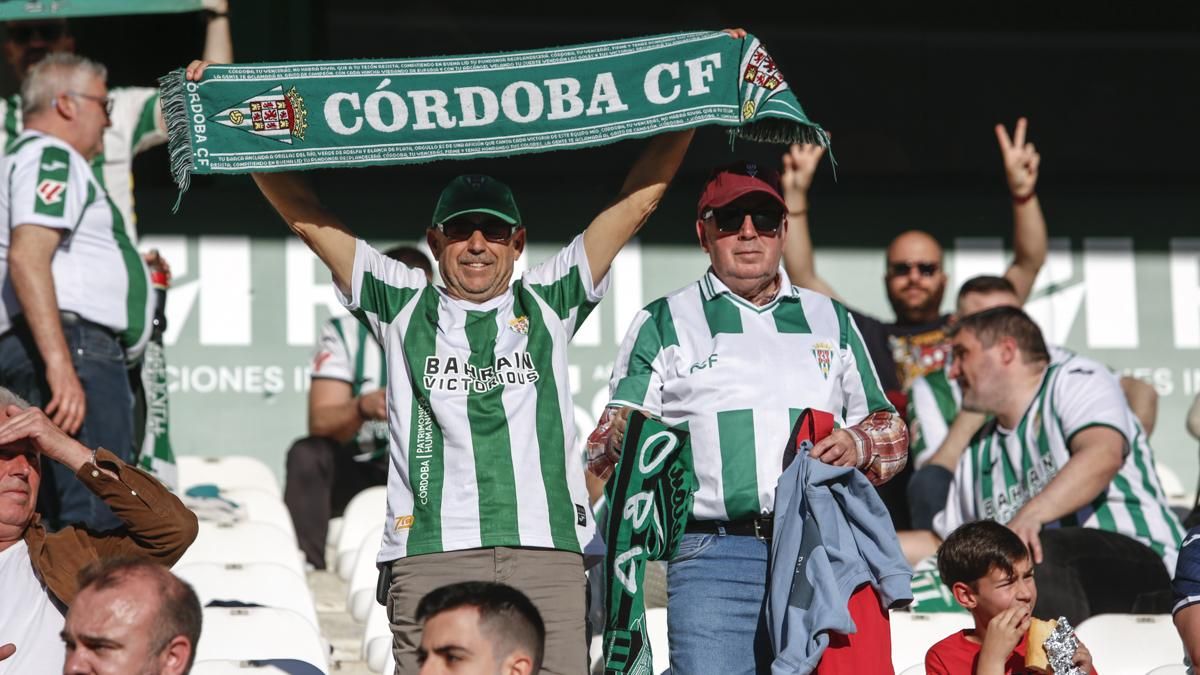 Grada Blanquiverde del Córdoba CF - CD Mirandés