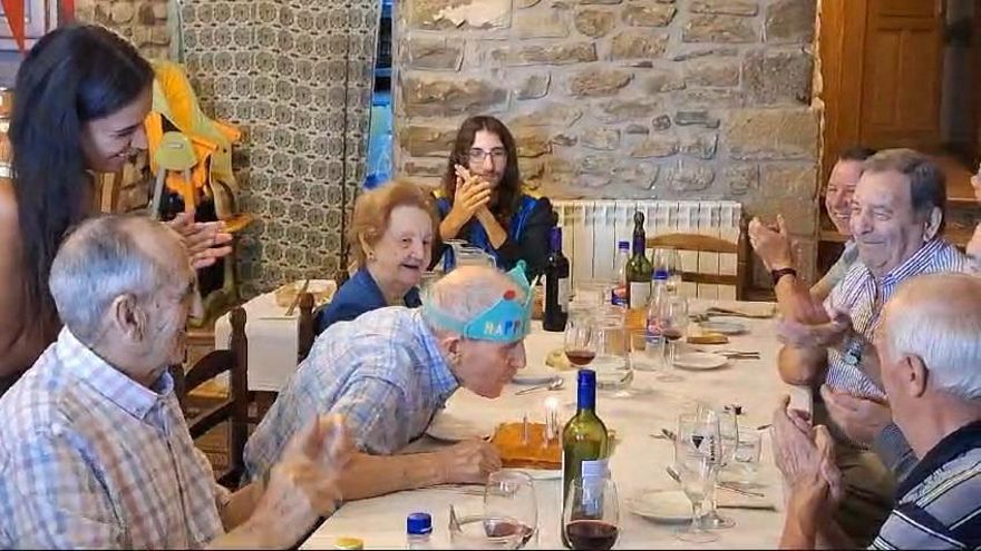 Envejece en tu pueblo: Artieda desarrolla un modelo de cuidados comunitarios en el medio rural aragonés