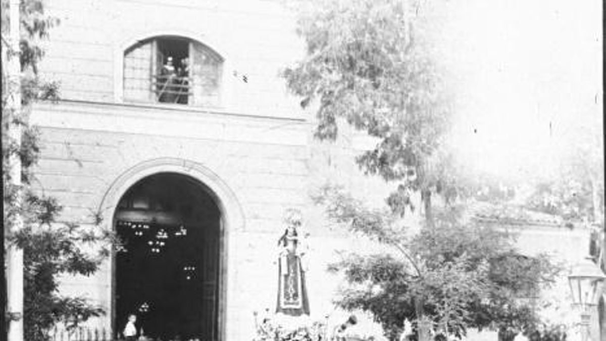 Procesión de la virgen del Carmen 1935 - Santos Yubero - lleno