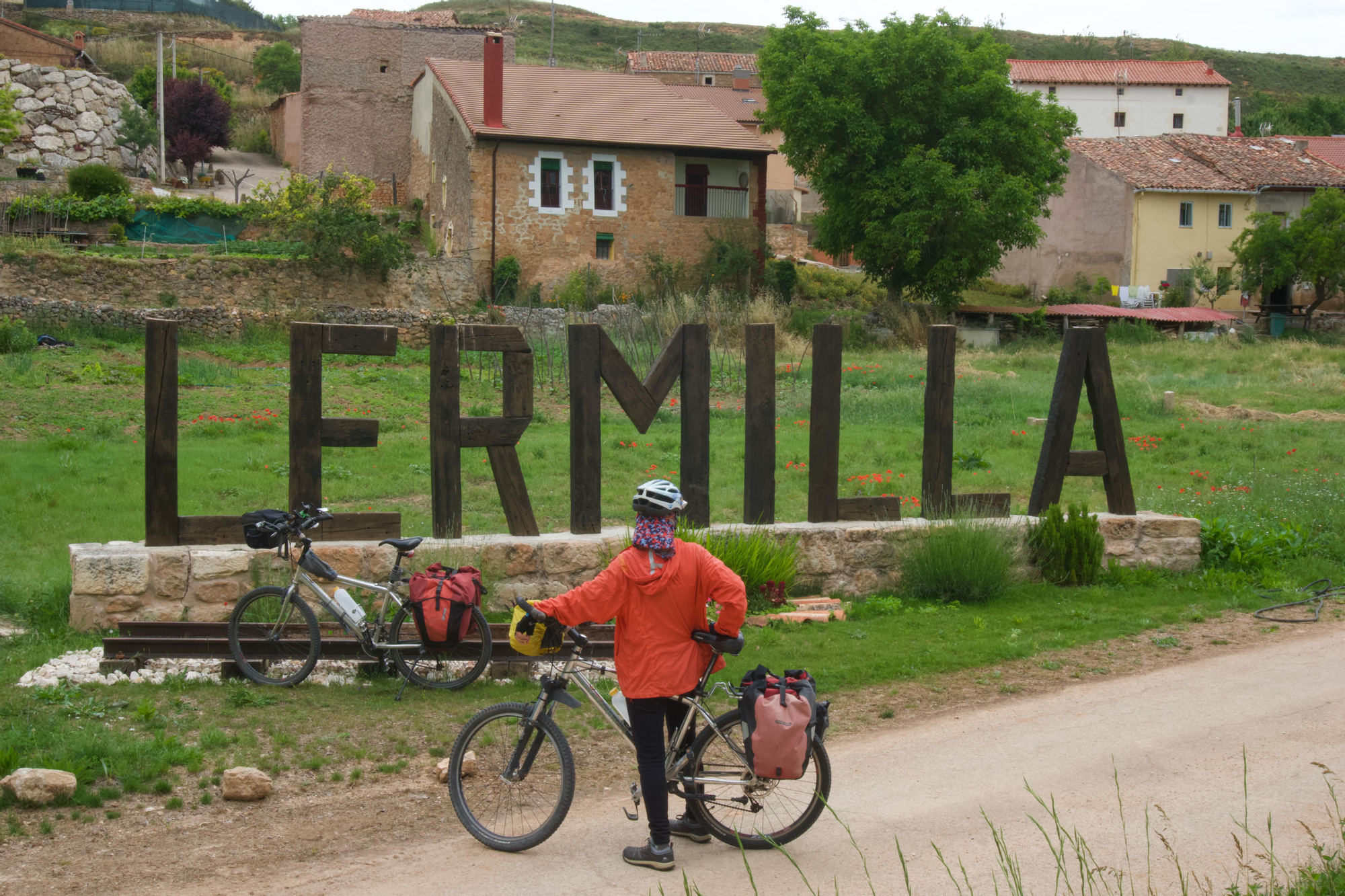 Entrada a Lermilla