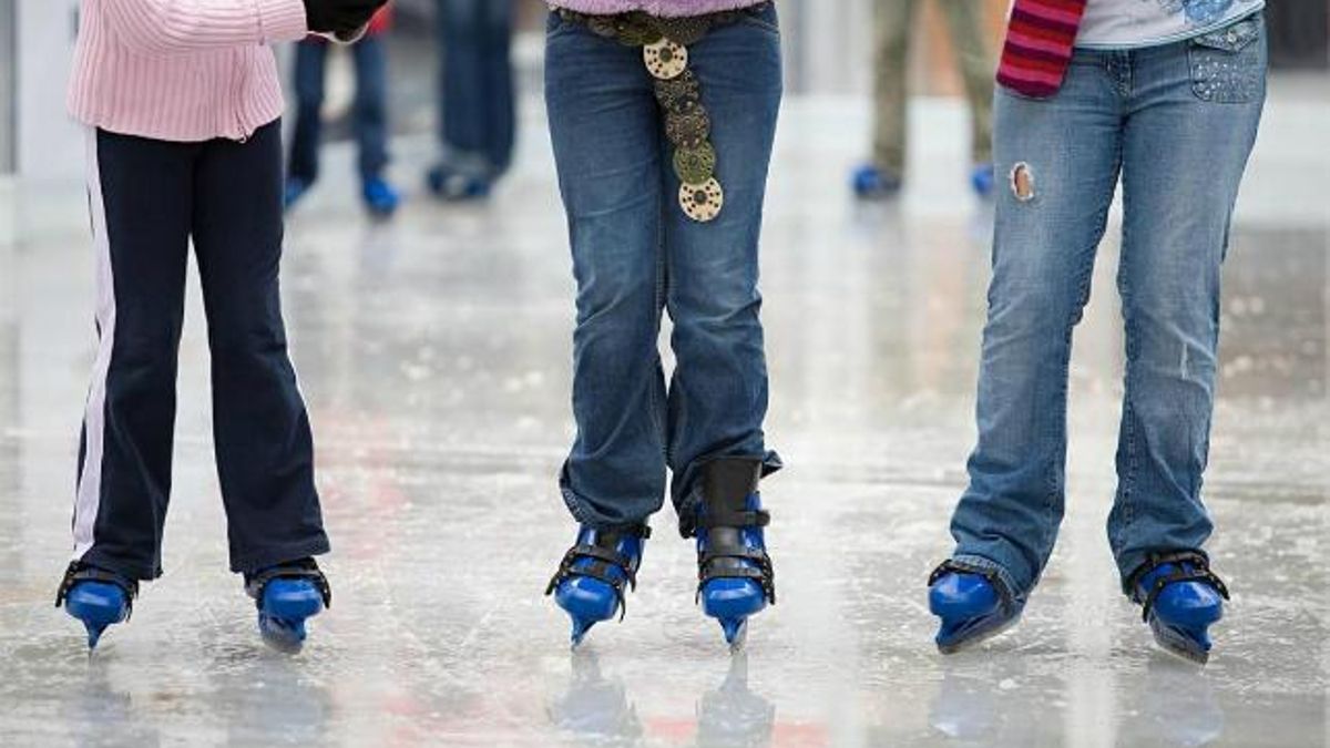 La pista de hielo de León vuelve por Navidad: más grande que nunca y hasta el 1 de febrero