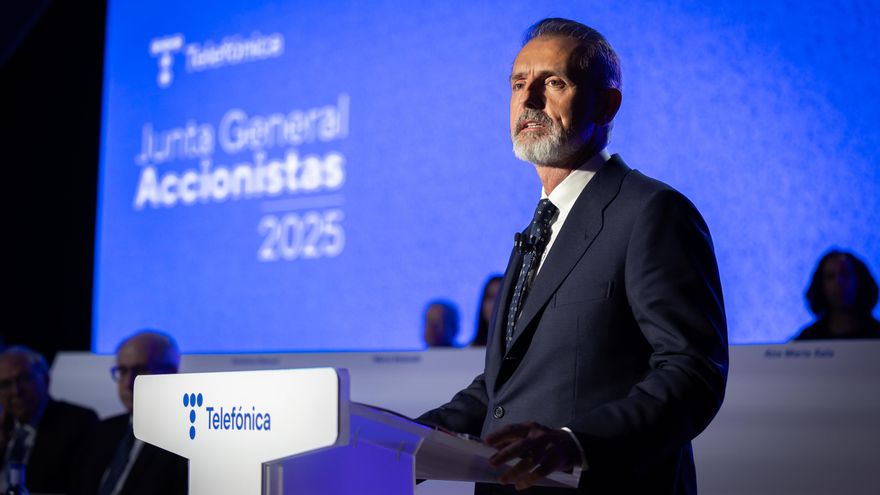 Telefónica pierde 1.304 millones hasta marzo por las ventas de las filiales de Argentina y Perú