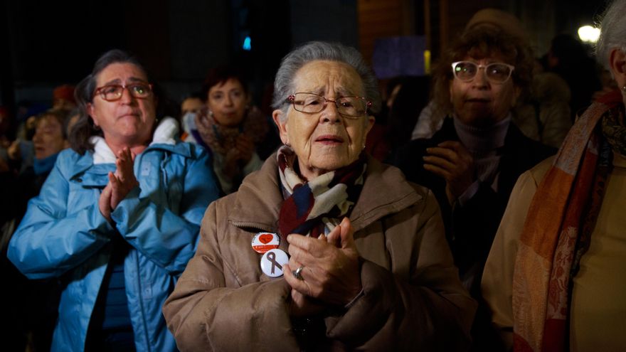 Algunas de las participantes en la concentración contra la violencia de género.