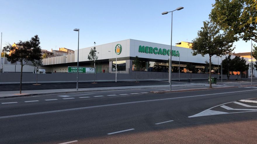 Mercadona despide a un veterano empleado por comprar cuatro bandejas de pollo que había rebajado "con claro ánimo de lucrarse"