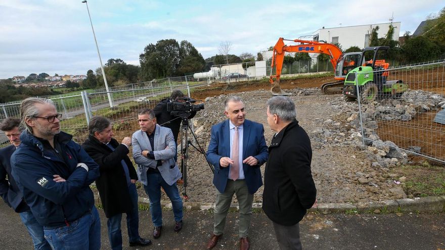“Necesitamos construir muchas viviendas y construirlas rápido", dice el consejero de Fomento del Gobierno de Cantabria