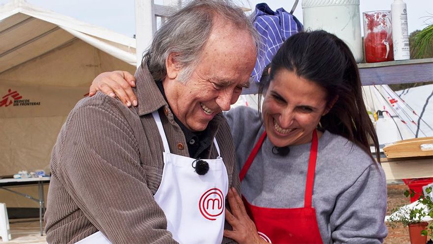 'MasterChef' puso a cocinar a Joan Manuel Serrat: "¿Te ves en el Celebrity?"