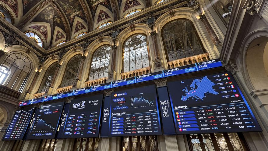 El IBEX 35 pierde el 0,78 % en una semana marcada por los resultados empresariales y los nuevos aranceles