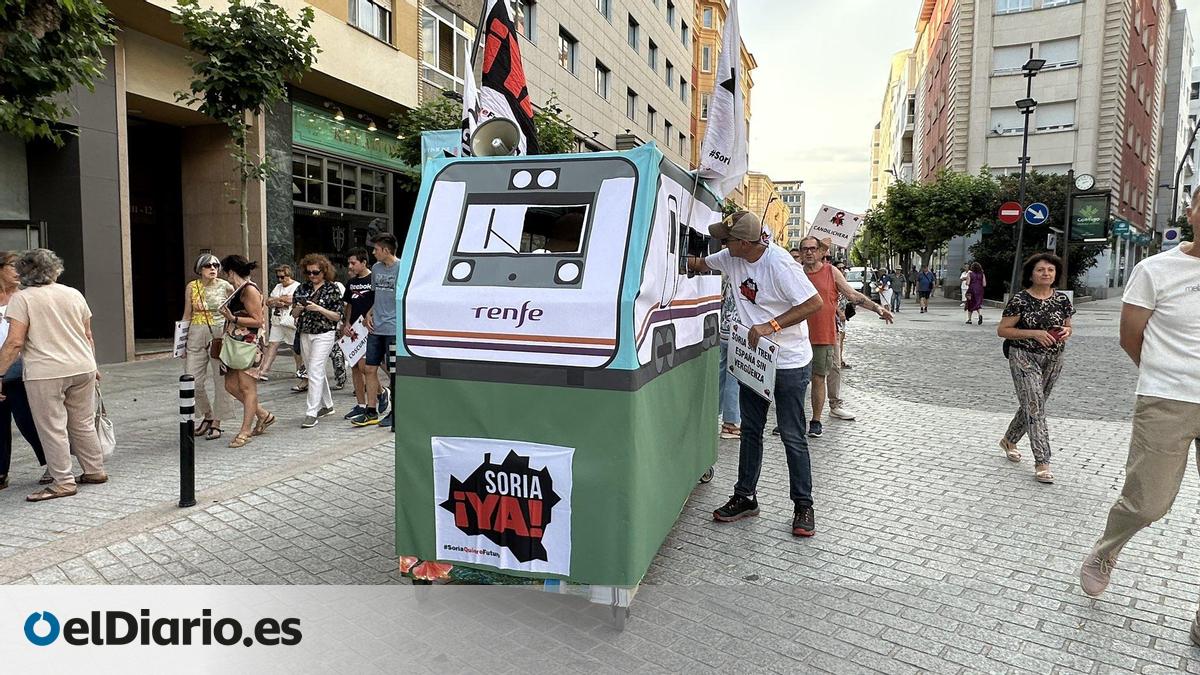 Más de medio millar de personas se manifiestan en Soria por un ...
