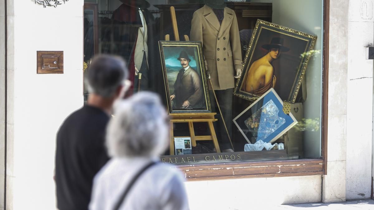 Escaparates en Homenaje a Julio Romero de Torres