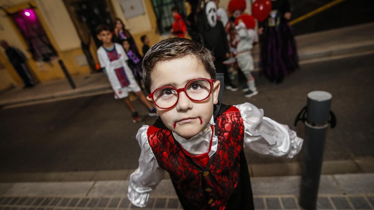 La calle López de Alba celebra su Halloween