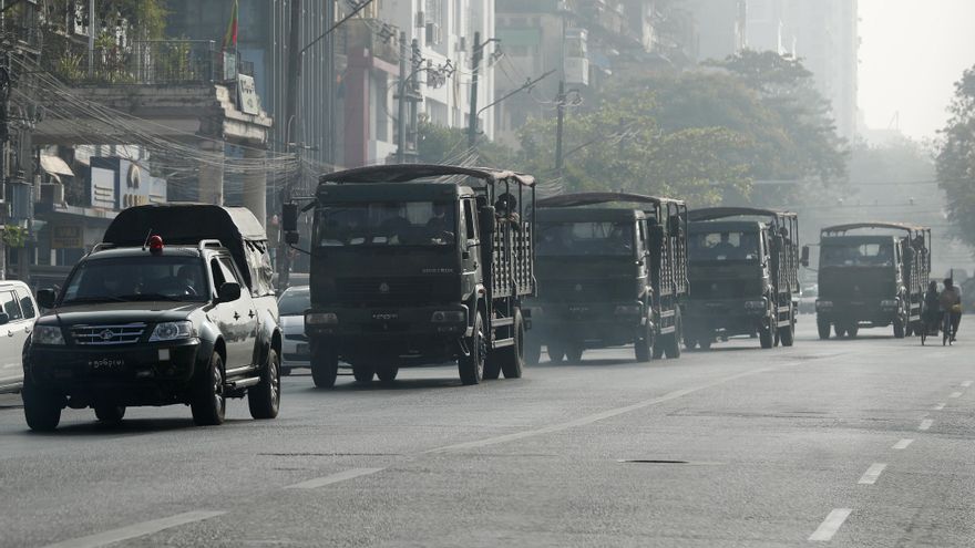 La junta militar birmana declara la ley marcial sobre un bastión rebelde