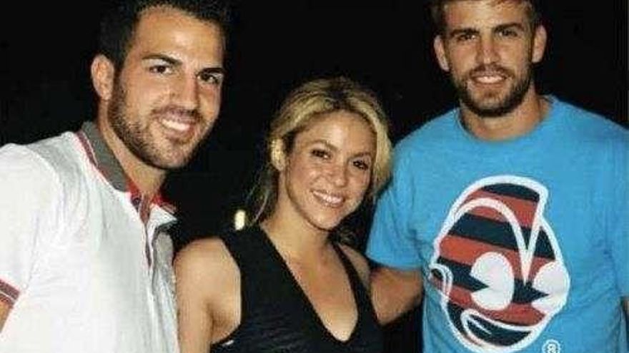 La foto de la que habló Shakira con el sostén a rayas