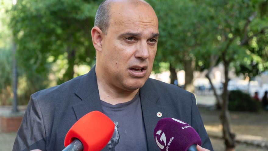 El secretario general del PSOE en Guadalajara, a Ferraz: "Nadie parece darle importancia a dar explicaciones a la militancia"