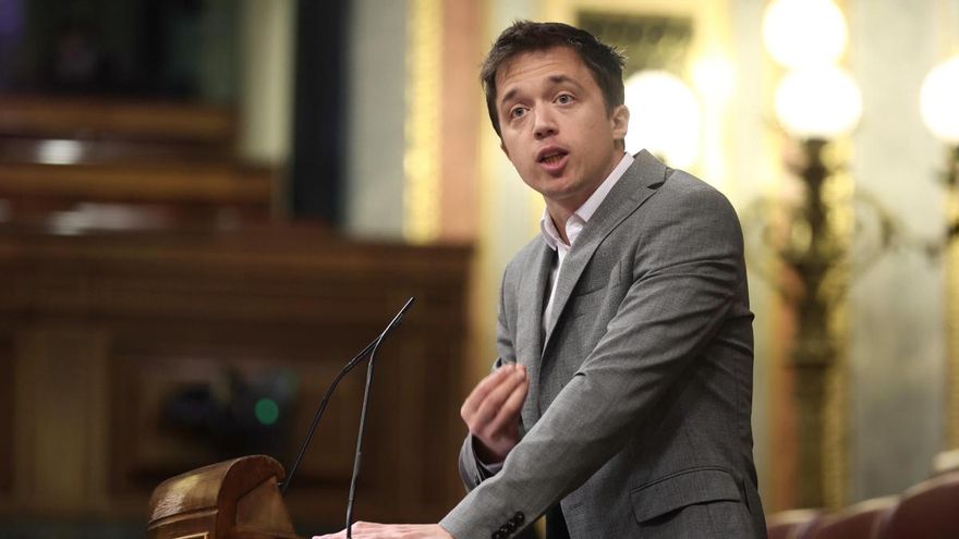 El portavoz de Más País en el Congreso, Íñigo Errejón, en una sesión plenaria, en el Congreso de los Diputados, a 8 de junio de 2022, en Madrid (España).