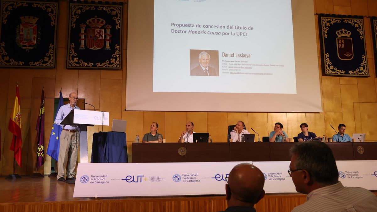 El Claustro aprueba los próximos doctores Honoris Causa: José Antonio Cobacho, Joaquín Coello y Daniel Leskovar