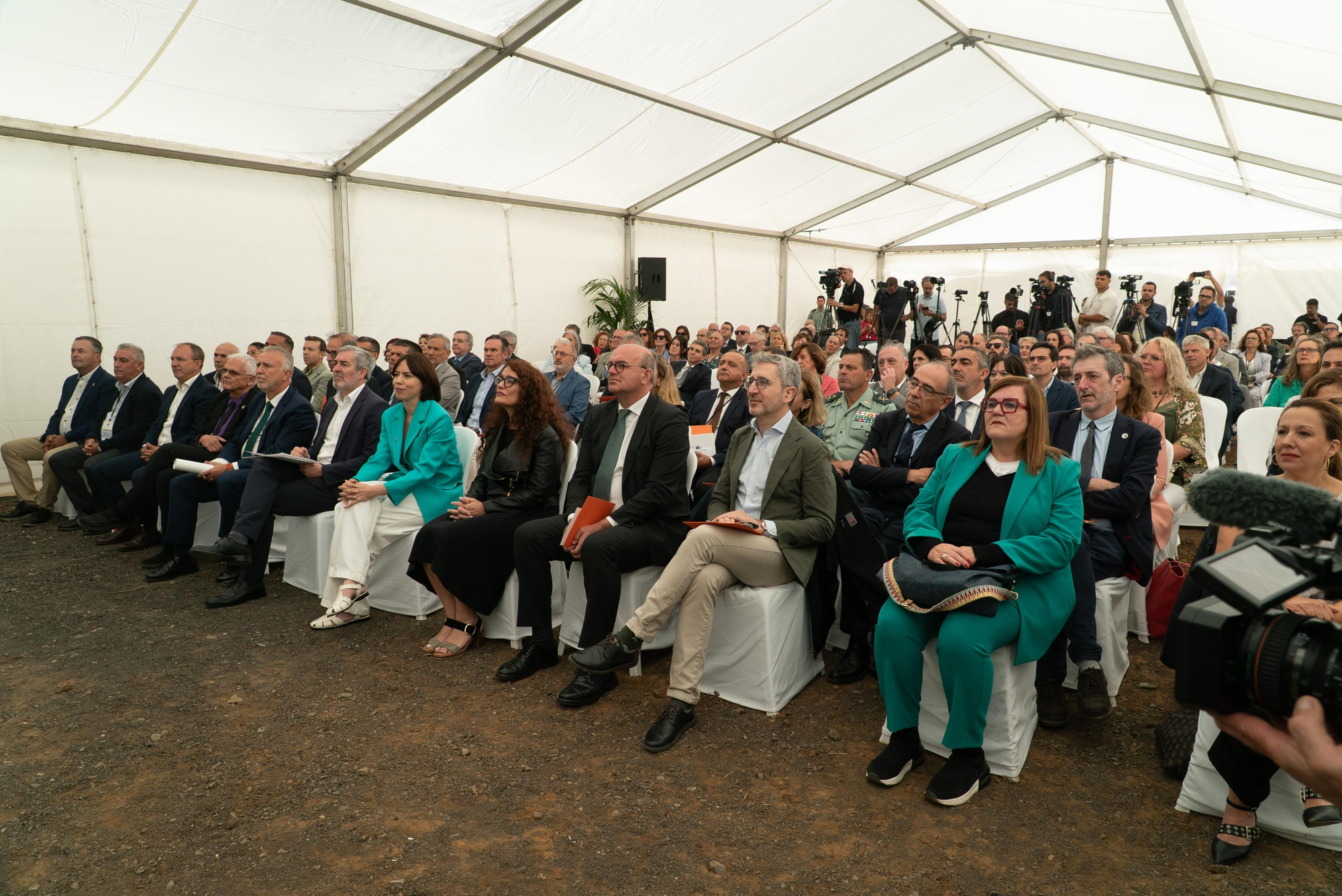 Asistentes al acto del 40 aniversario del IAC.