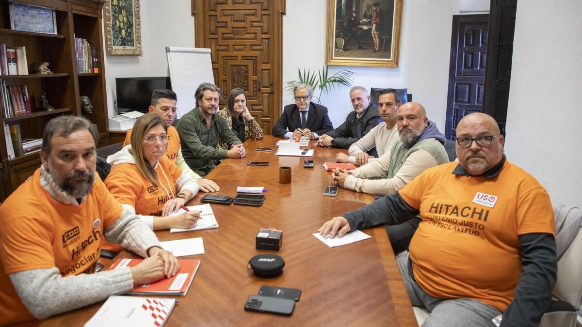 Fuentes se ofrece a mediar entre la plantilla y la dirección de Hitachi