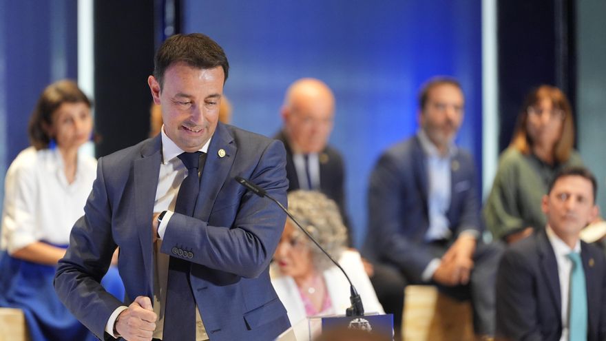 La UCO halla 1.288 mensajes entre Leire Díez y el vicelehendakari Torres que no aclaran su papel sobre Tubos Reunidos