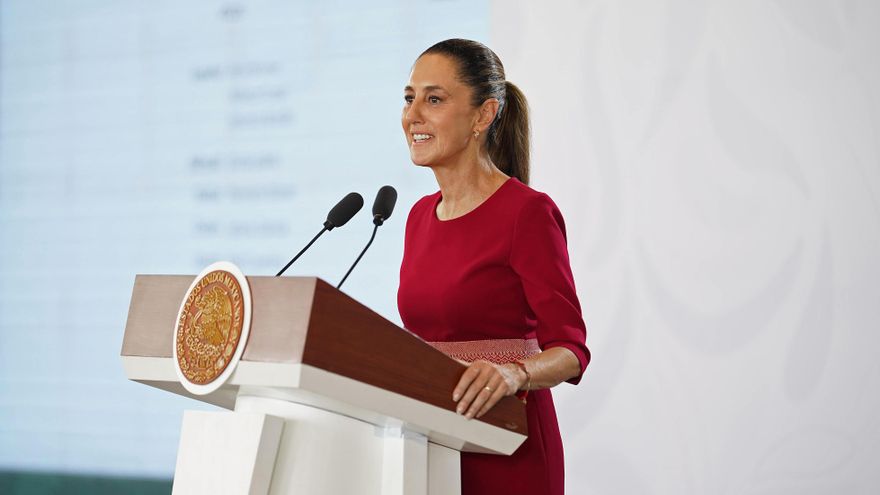 México niega desabasto de gasolina en el país, asegura que es un tema de transporte