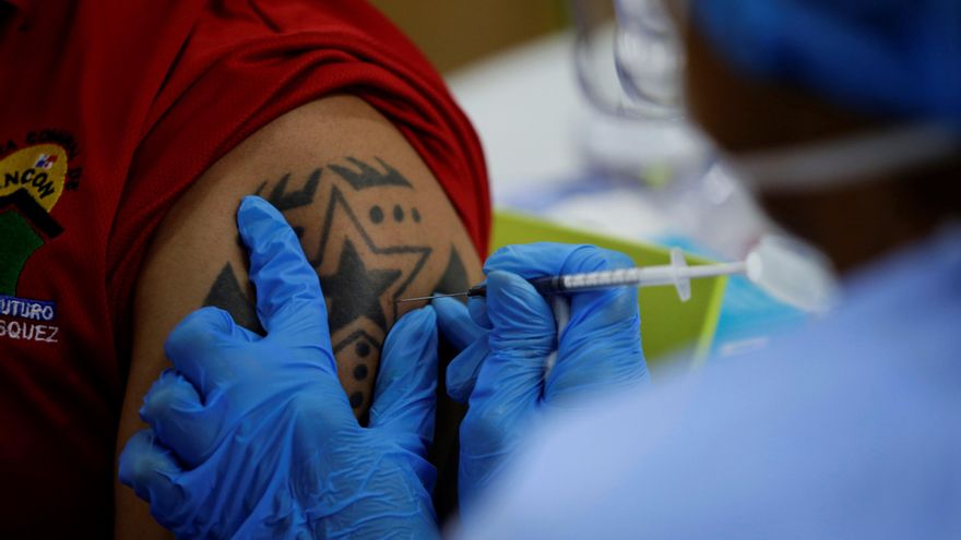 Quienes hayan tenido COVID-19 podrán recibir la dosis de refuerzo pasadas cuatro semanas