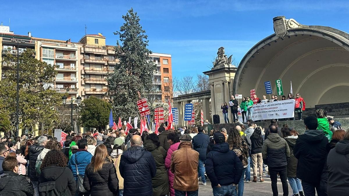"Si tenemos que ir a la huelga, iremos a la huelga": la advertencia de los interinos de La Rioja