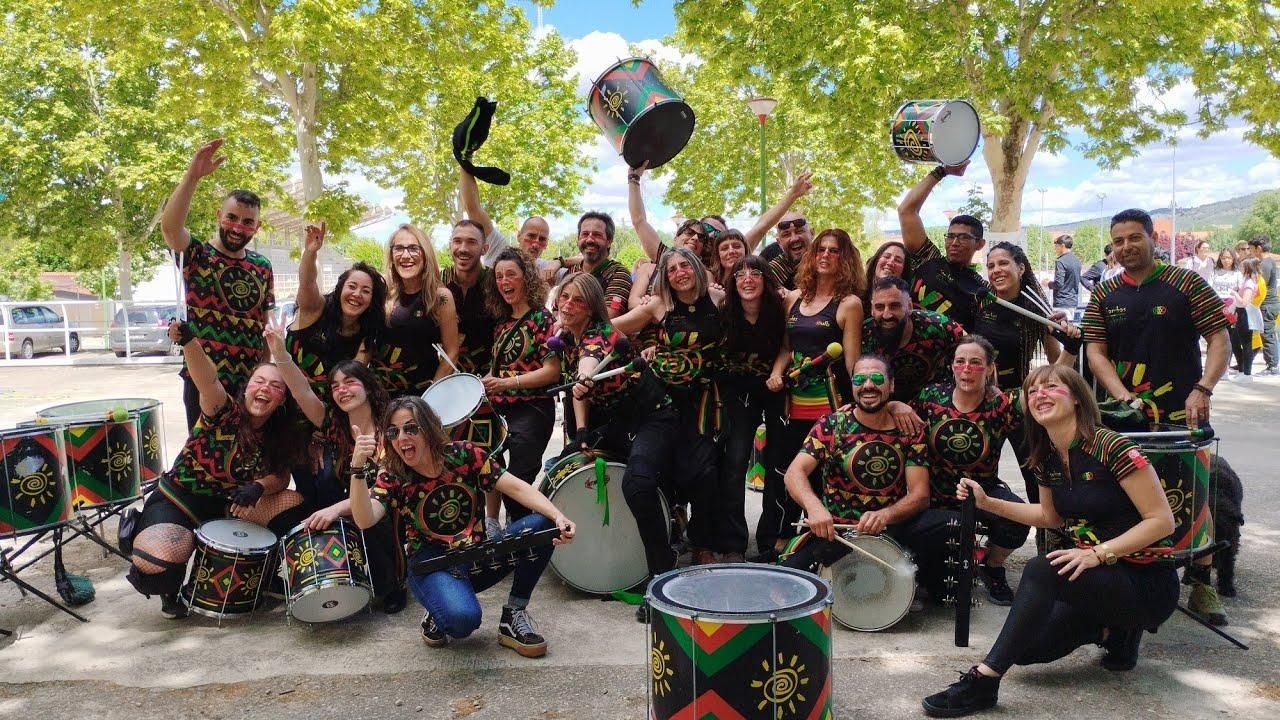 La agrupación conquense Sambas Colgadas