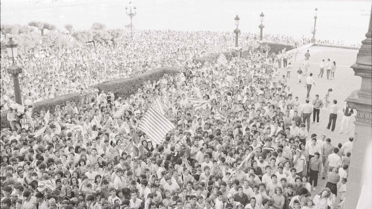 Recibimiento en los jardines de Alderdi Eder y en el Ayuntamiento